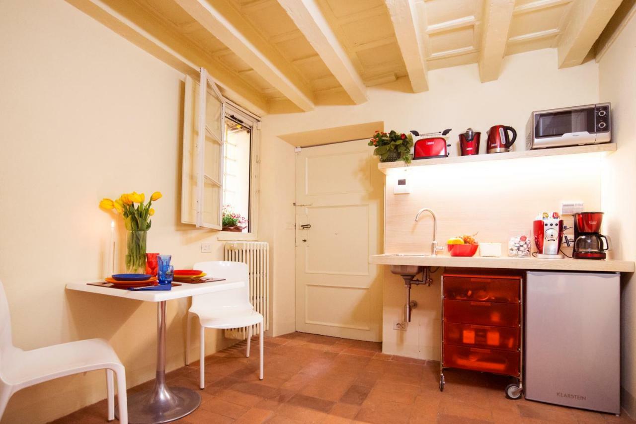 Suite Viola Antica Lucca Exterior foto